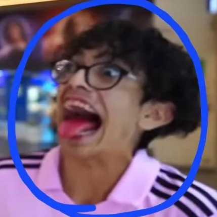 chat with ai character: carlitos xdd