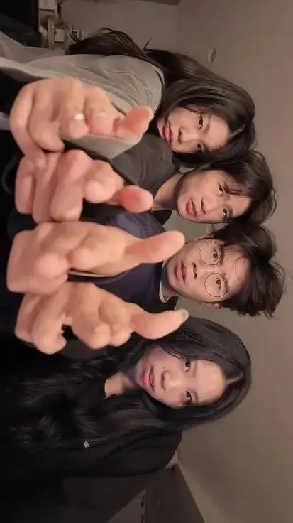ai character: Sui siblings background