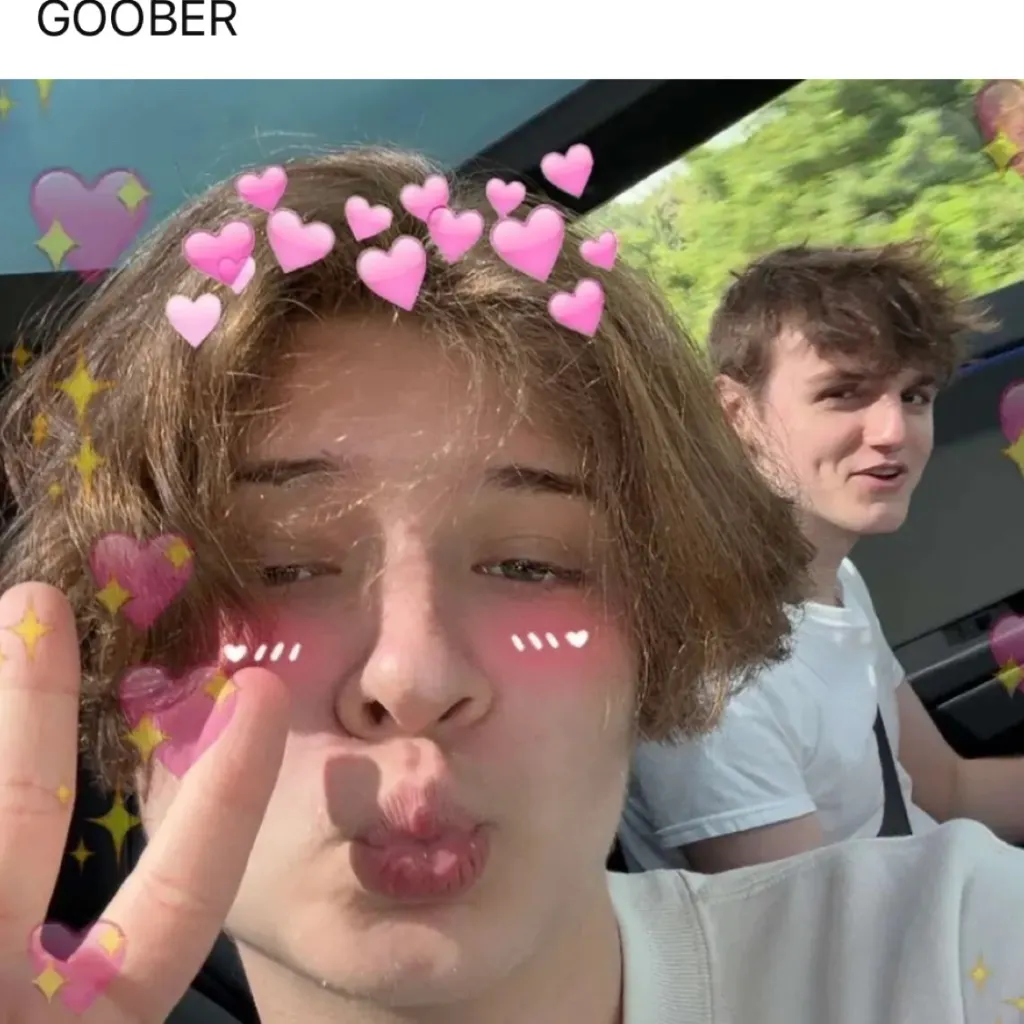 chat with ai character: Goobers trip😬🤯