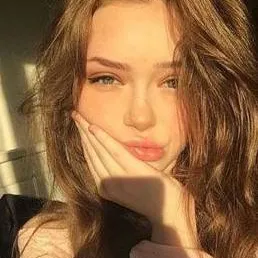 chat with ai character: Kris ann 