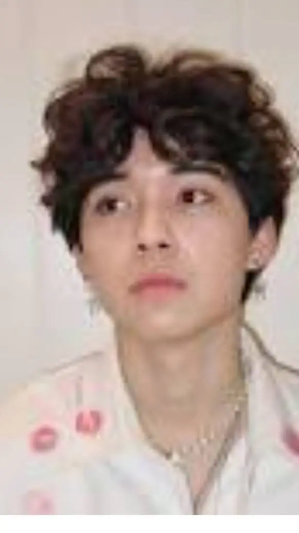 ai character: asher lara background