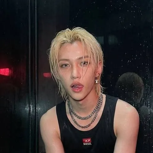 chat with ai character: ~felix~