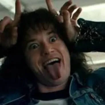 chat with ai character: Eddie