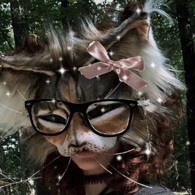 chat with ai character: lena therians fr