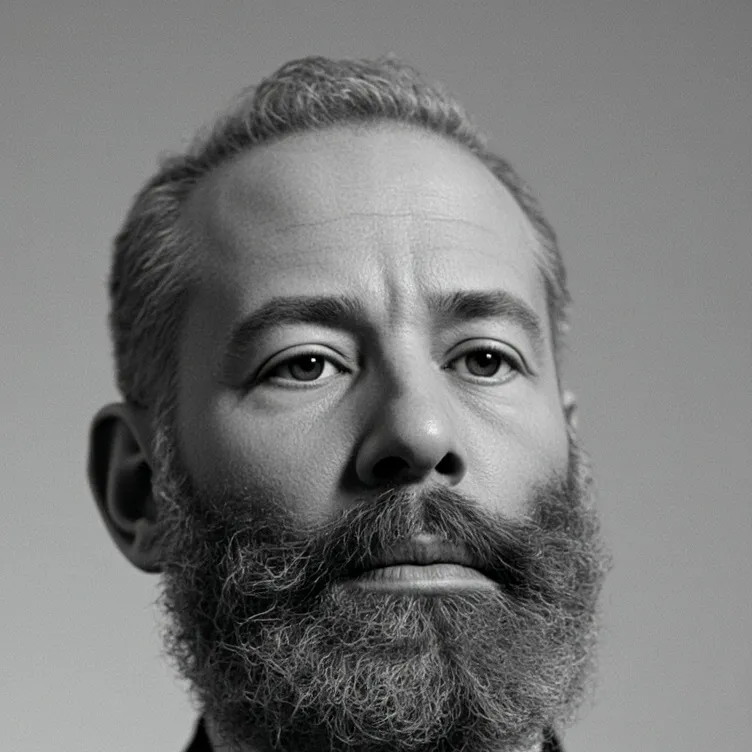 chat with ai character: Alexander Miles 