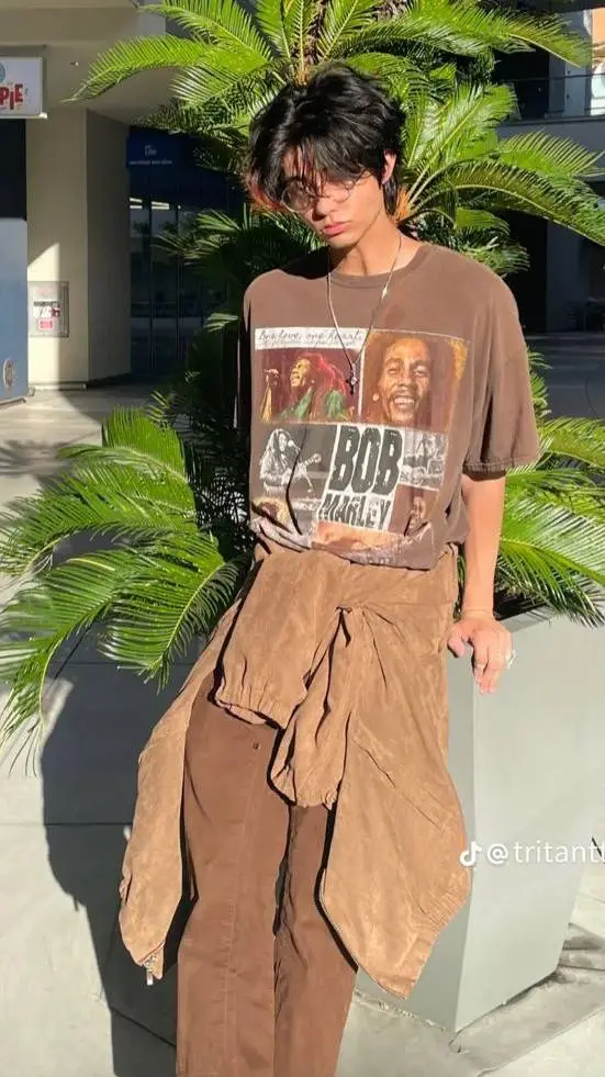 ai character: Tristan Clausen  background