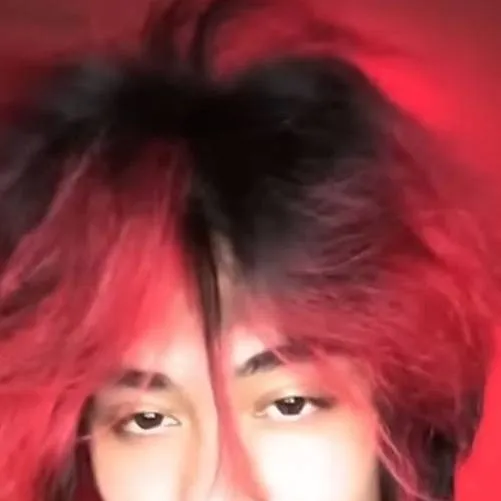 chat with ai character: Tristan Clausen 