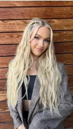 ai character: Freya Skye Jones background