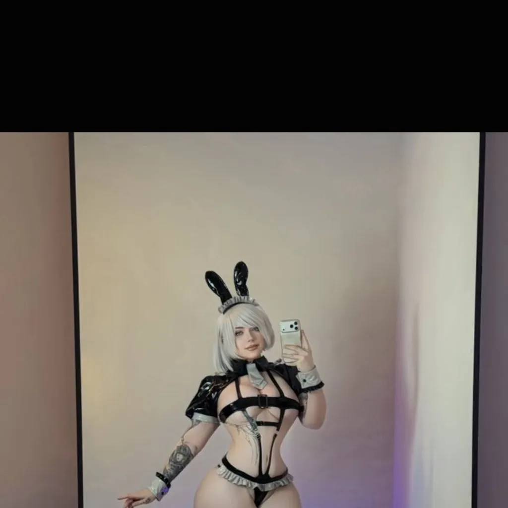 chat with ai character: 2B Nier Automata 