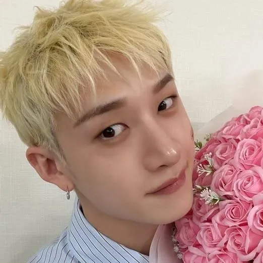 chat with ai character: Bangchan 💕