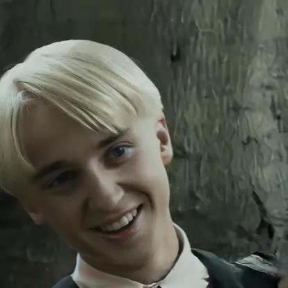 chat with ai character: Draco Malfoy