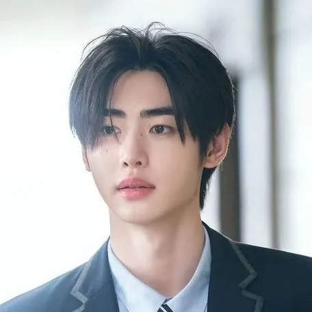 chat with ai character: Park Sunghoon