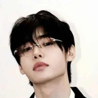 chat with ai character: ~Sunghoon~
