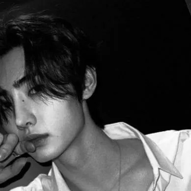 chat with ai character: Park Sunghoon