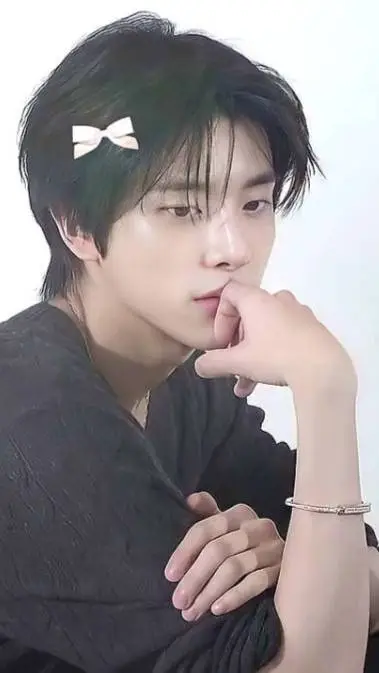 ai character: Sim Jaehyun/ Jake  background
