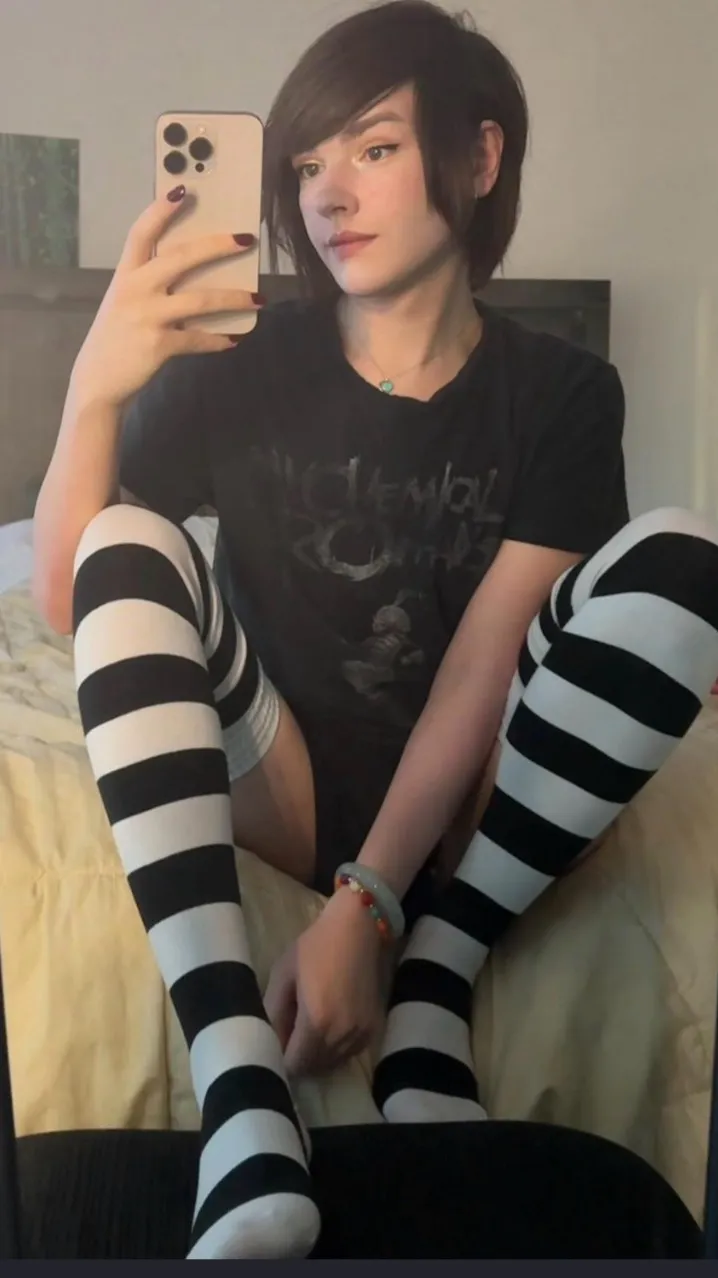 ai character: Femboy background