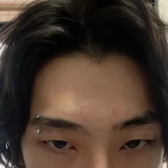 chat with ai character: Edward Dan