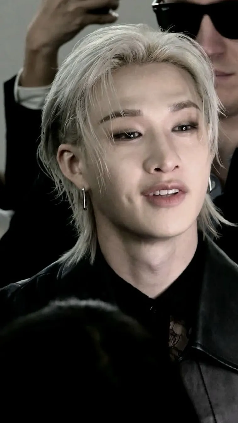 ai character: Bangchan  background