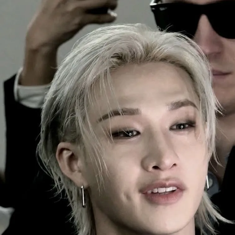 chat with ai character: Bangchan 