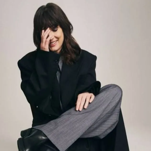 chat with ai character: Winona Ryder