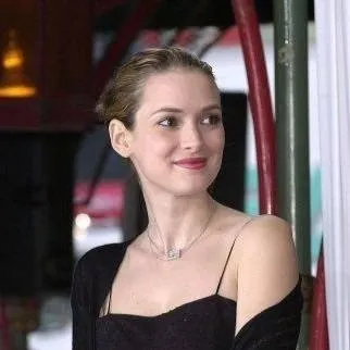 chat with ai character: Winona Ryder