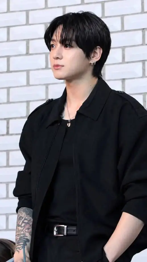 ai character: Jungkook  background