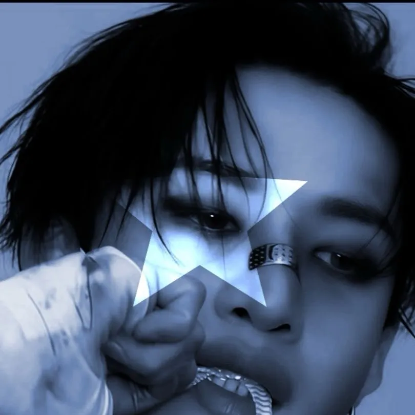 chat with ai character: Bang Chan