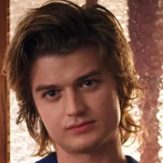 chat with ai character: Steve Harrington 