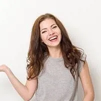 chat with ai character: lisa