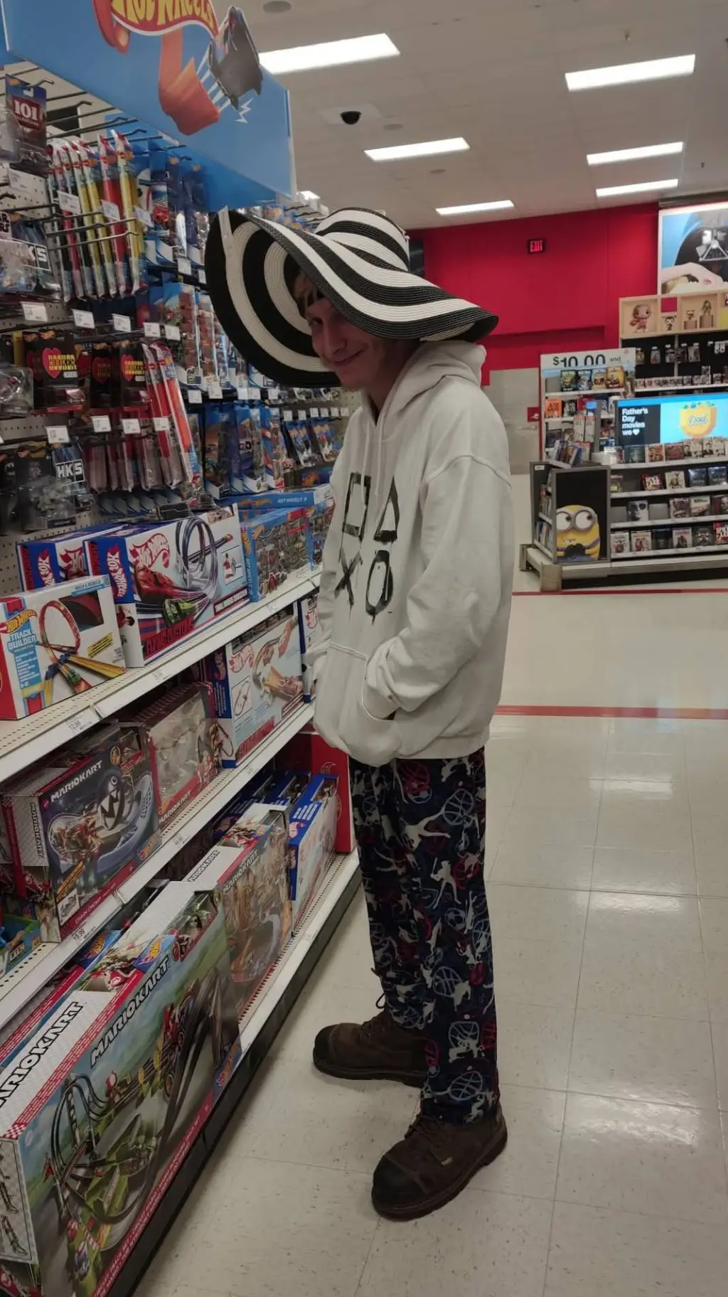 Talkie AI - Chat with Blaine Jr Cunningh