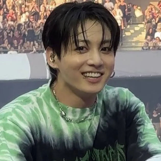 chat with ai character: Jungkook 