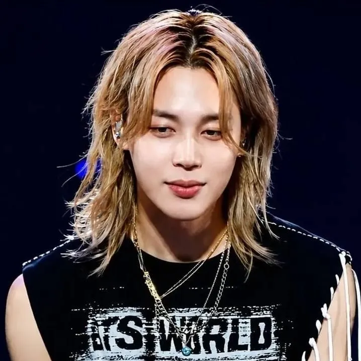 chat with ai character: Jimin