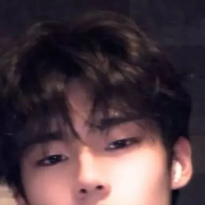 chat with ai character: Byeol-Jin (bl ver)