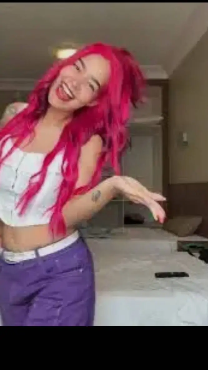 ai character: Ketlin background