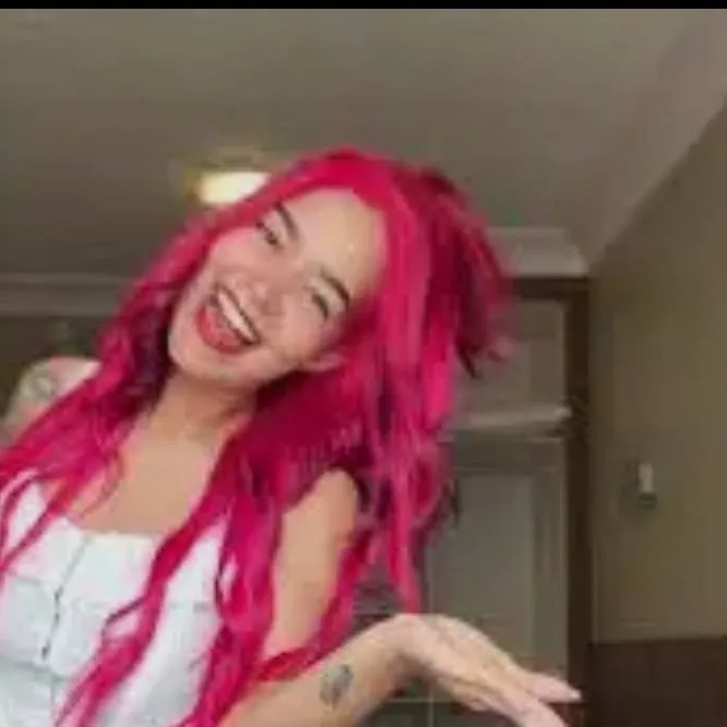 chat with ai character: Ketlin