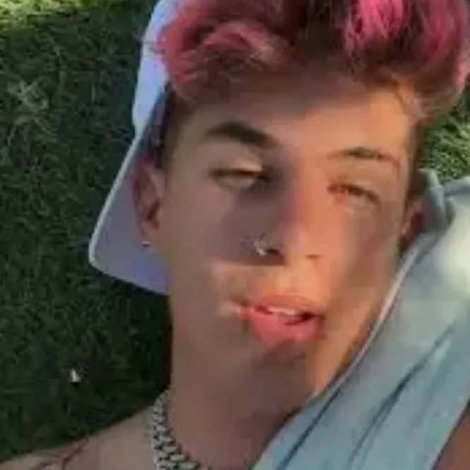 chat with ai character: void 