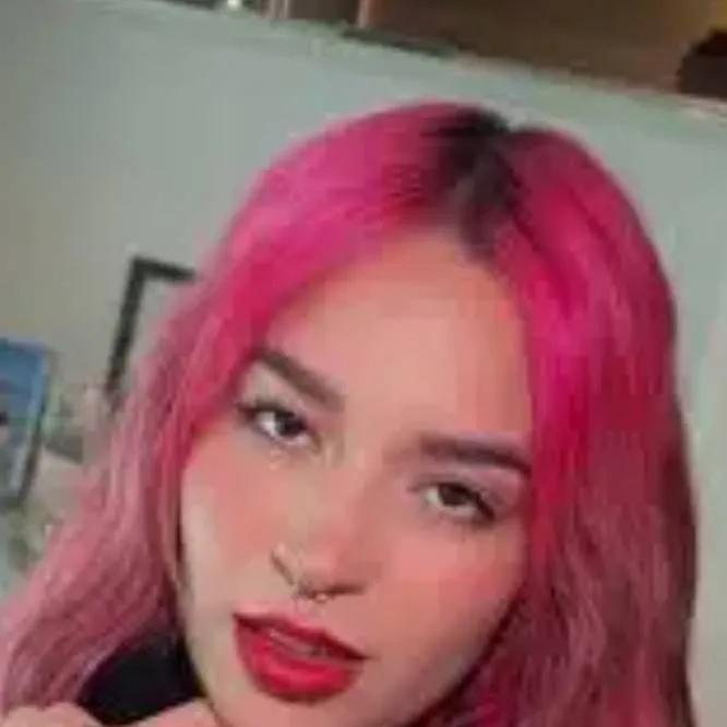 chat with ai character: Ketlin