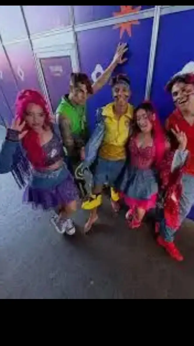 ai character: grupo das rosas background