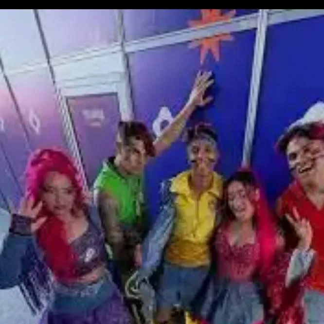 chat with ai character: grupo das rosas