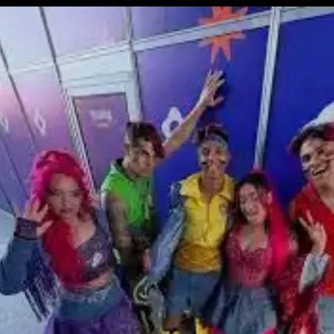 chat with ai character: grupo dos Rosa