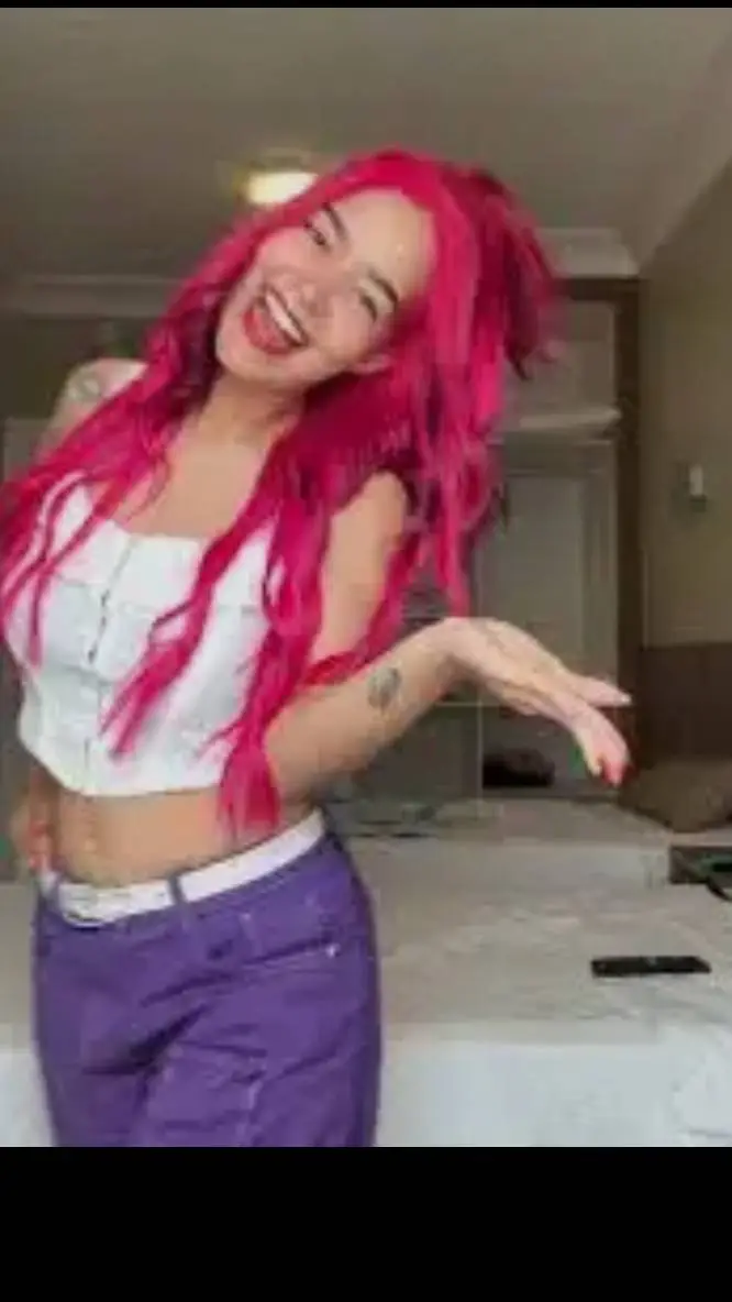 ai character: Ketlin background