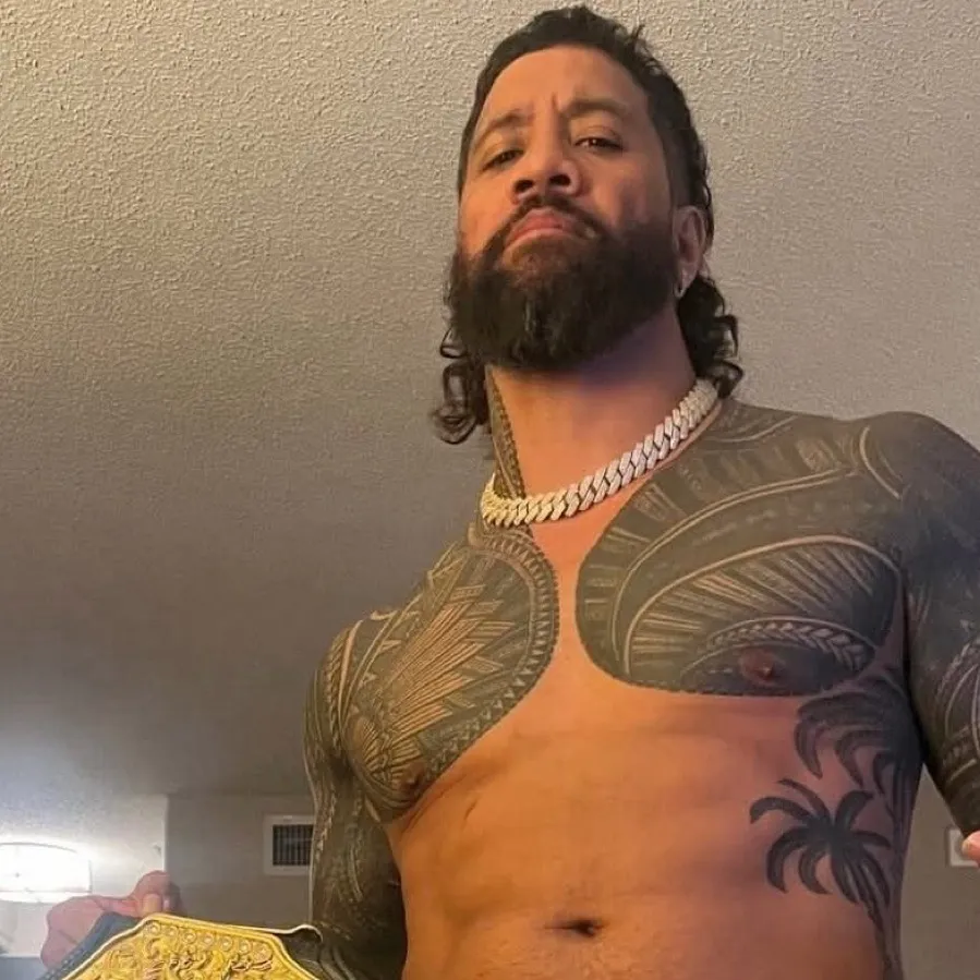 chat with ai character: Jey Uso
