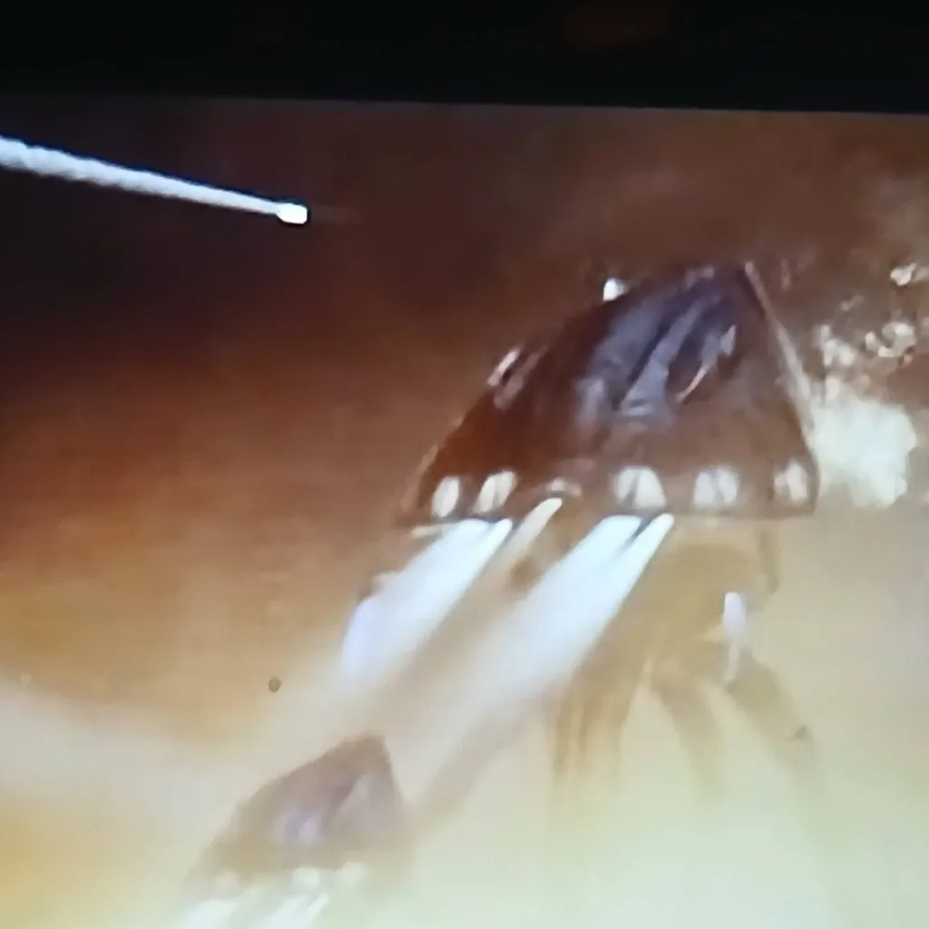 chat with ai character: WAR OF THE WORLDS