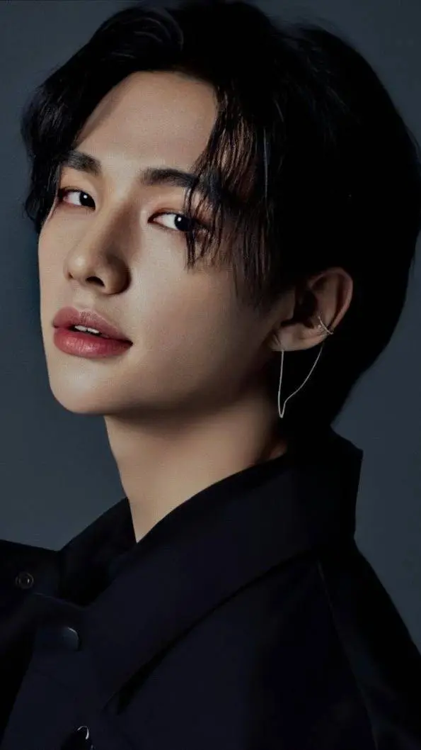ai character: Hyunjin background