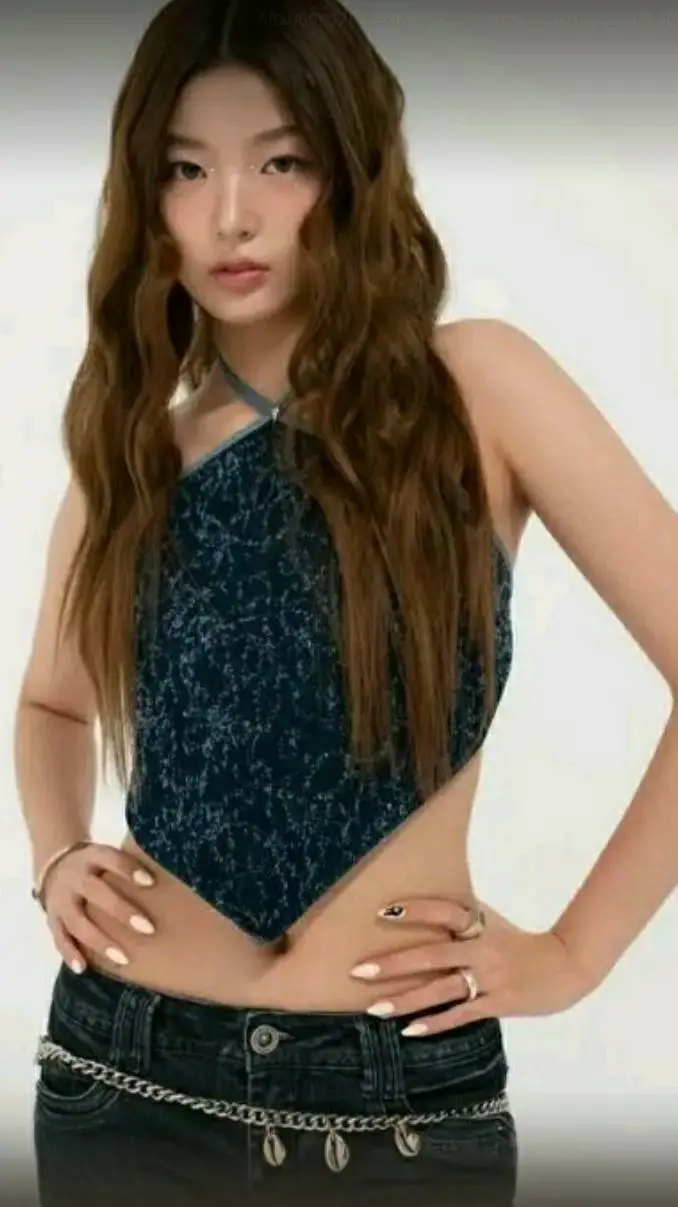 ai character: Jeong Yoon-chae  background