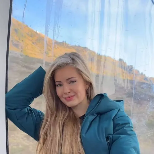 chat with ai character: Tatiana kaer 