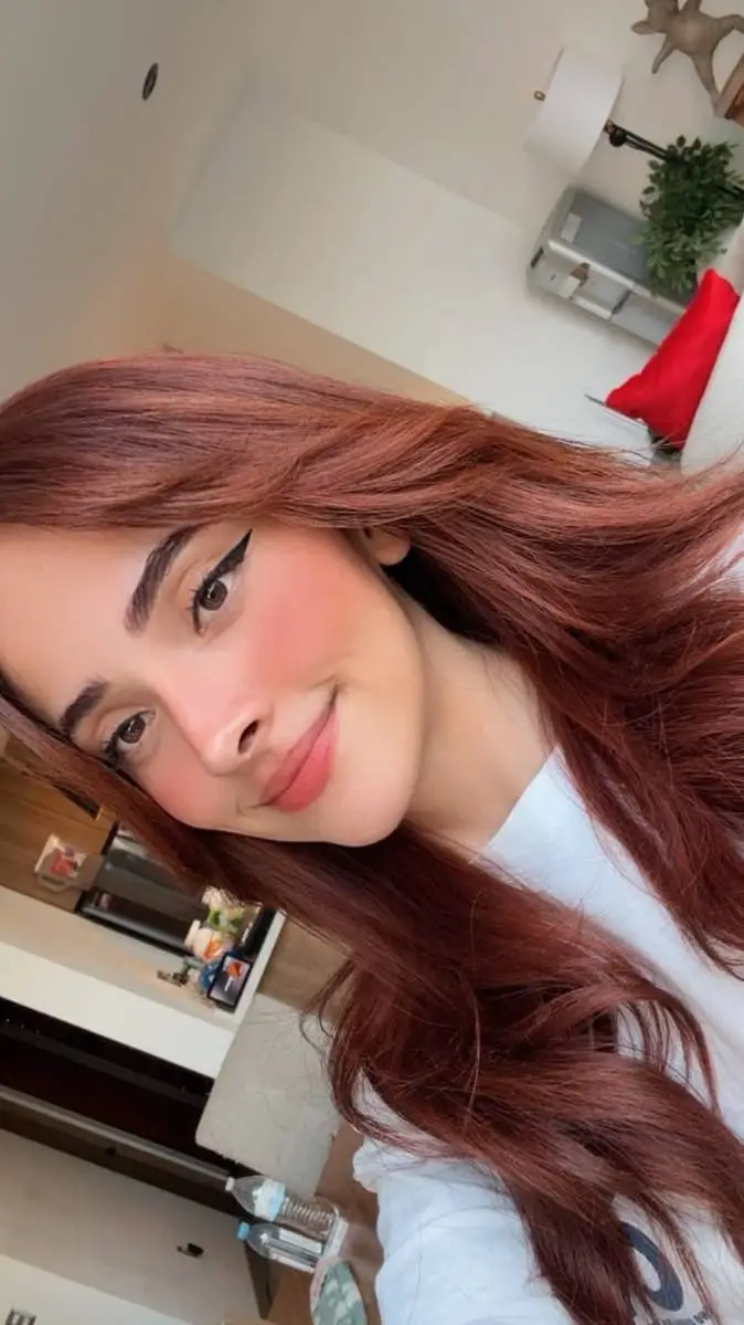 ai character: Vicky Palami  background