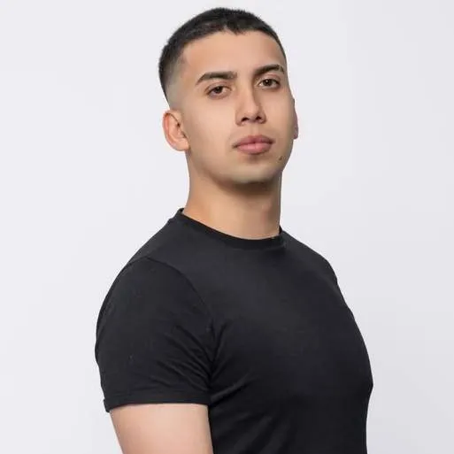 chat with ai character: el abram