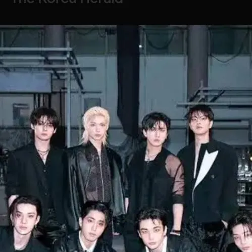 chat with ai character: stray kids👍👍