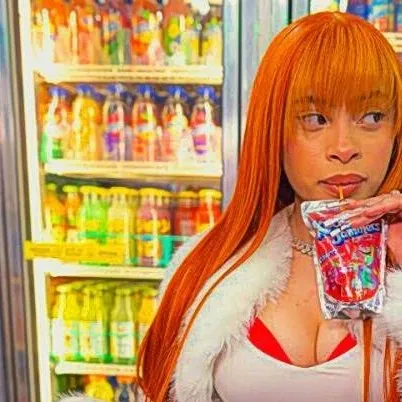 chat with ai character: Ice Spice 💅🏿✨️🐐💯🎵🏆